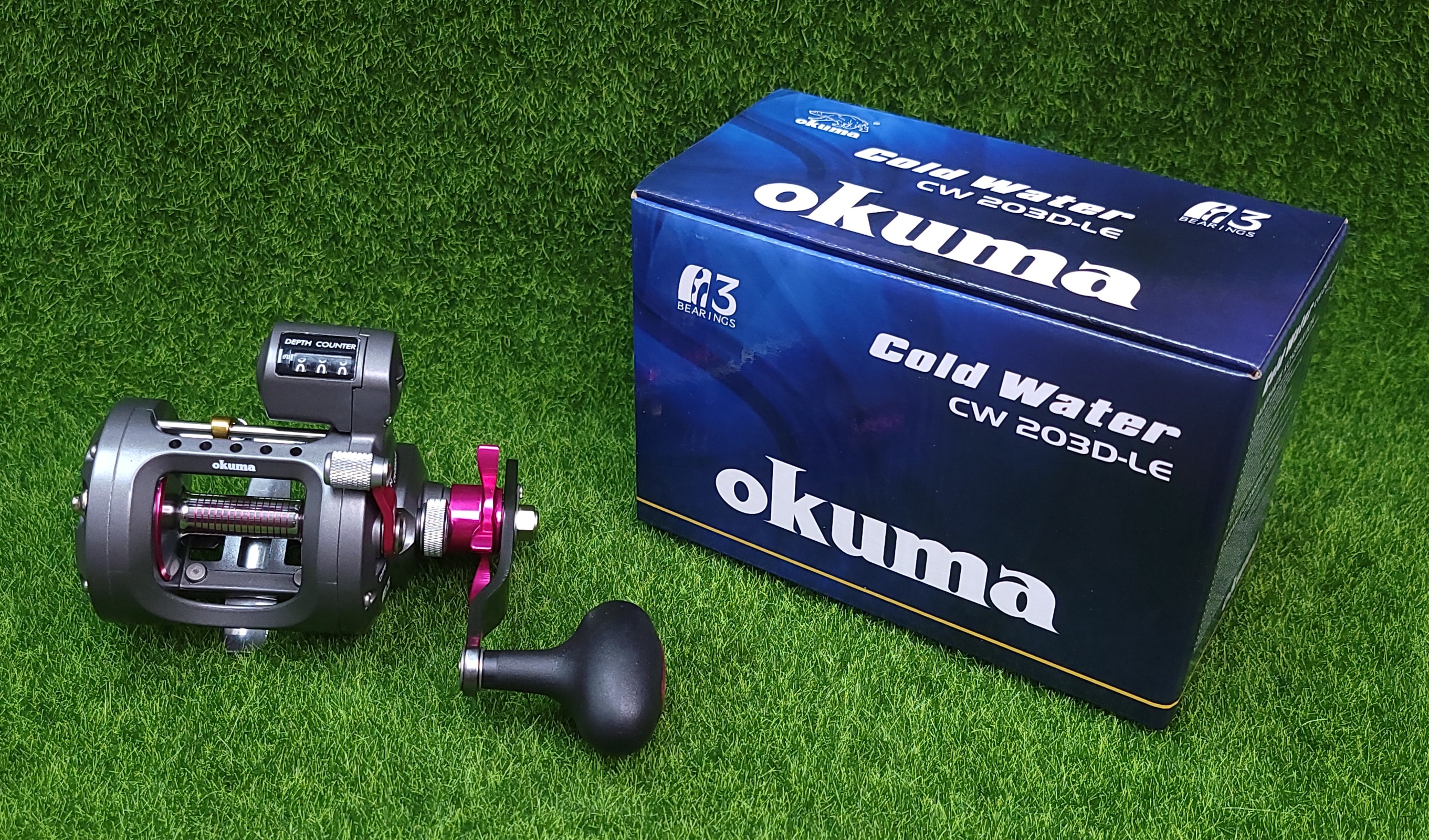 Okuma Cold Water Line Counter 5.1:1 Convent. Fishing Reel, Pink CW-203D-LE-img-0